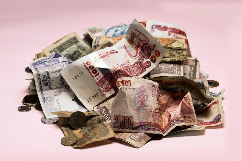 20 Things You Didn't Know Your Parents Had In Their House - Decor Hint Foreign Currency From Past Travels