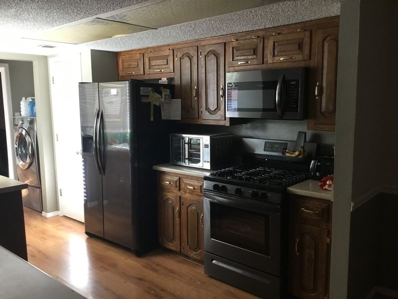 16 Kitchen Turnoffs That Send Oklahoma Homebuyers Running, Say Interior Designers - Decor Hint Kitchens That Never See Daylight