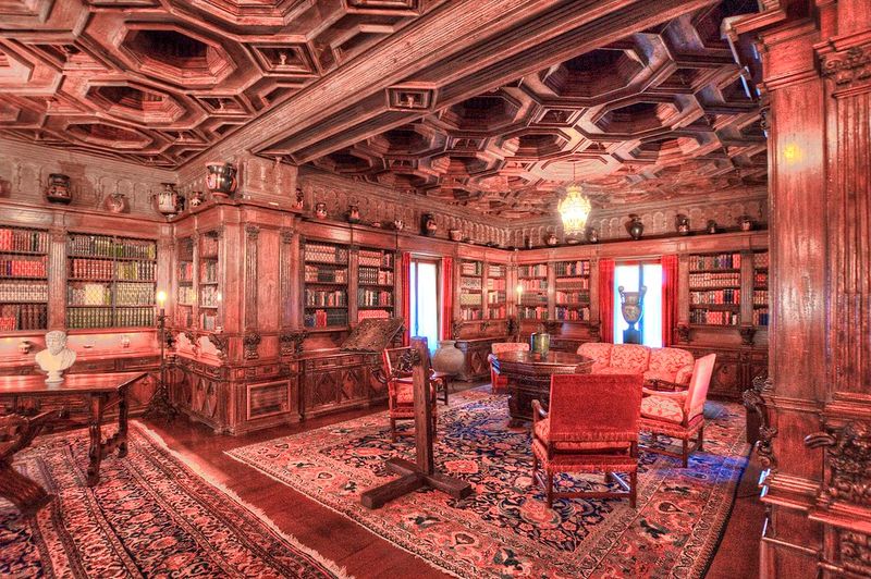 Step Inside Hearst Castle In California's Coastal Hills - Decor Hint Library
