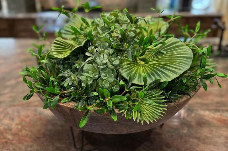 18 Budget-Friendly Room Makeover Ideas - Decor Hint Use Indoor Plants