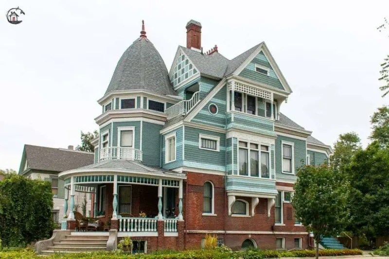 Queen Anne Turret Porches