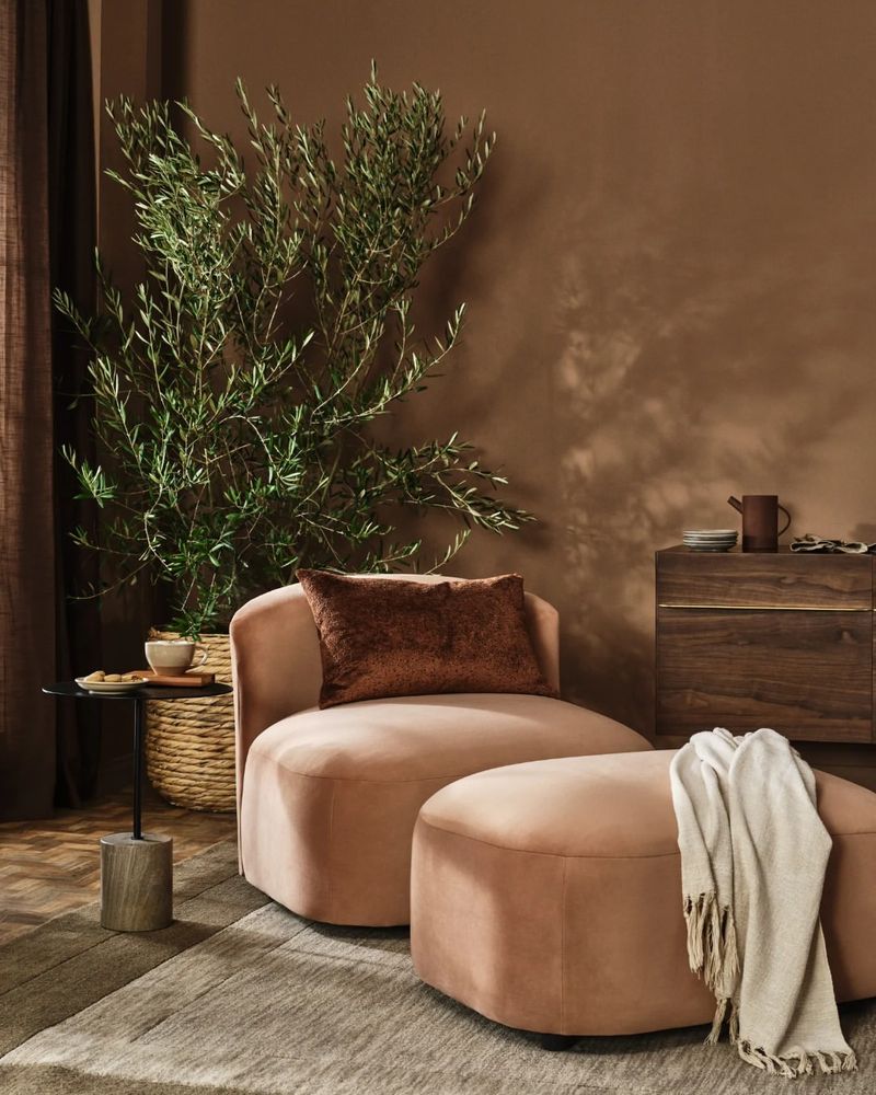 Mocha Mousse Delivers Subtle Sophistication