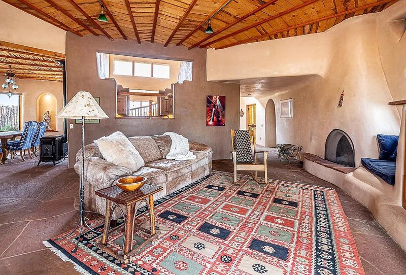 Albuquerque's 5 Fastest-Rising Home Styles (And 7 More Gaining Value) - Decor Hint Northern New Mexico Style Offers Rustic Charm