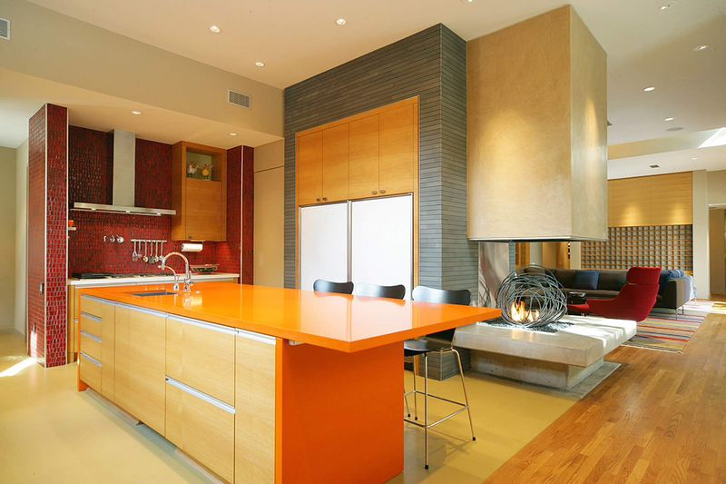 Orange: The Sunset On A Trendy Mistake