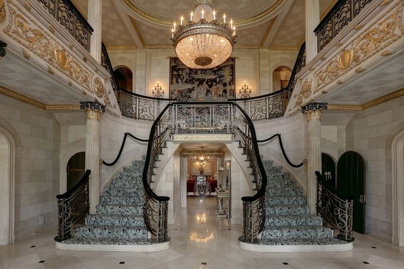 Gloria Swanson's Sunset Boulevard Estate