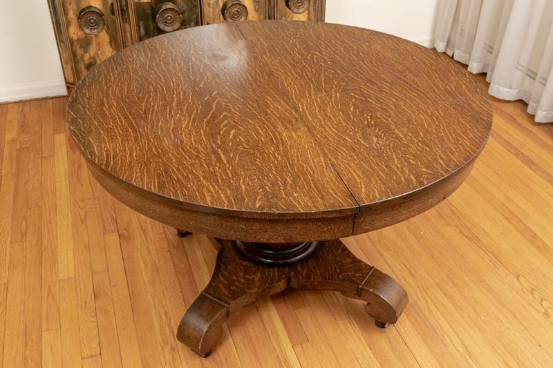 9 Interior Antique Items From The 1900s That Are Really Worth Thousands Of Dollars (And 11 That Are Not) - Decor Hint Mass-Produced Oak Furniture