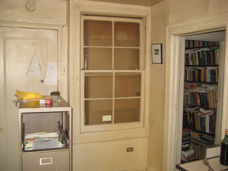 16 Retro New York Apartment Details That Are Almost Extinct - Decor Hint Dumbwaiters