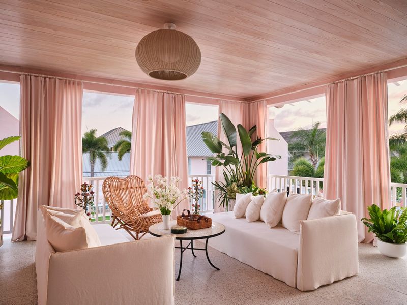 7 Curtain Colors Designers Say Are Officially Out Of Style In 2025 Projects + 7 They're Replacing Them With - Decor Hint In: Dusty Rose And Muted Berry