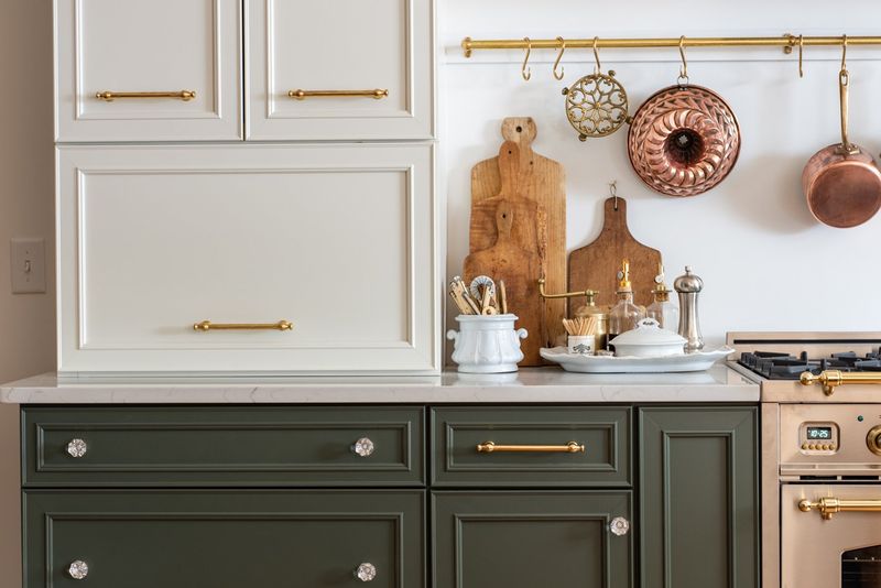 These 17 Kitchen Mistakes Could Cost You A Sale In Pennsylvania - Decor Hint Cabinet Hardware From Another Century