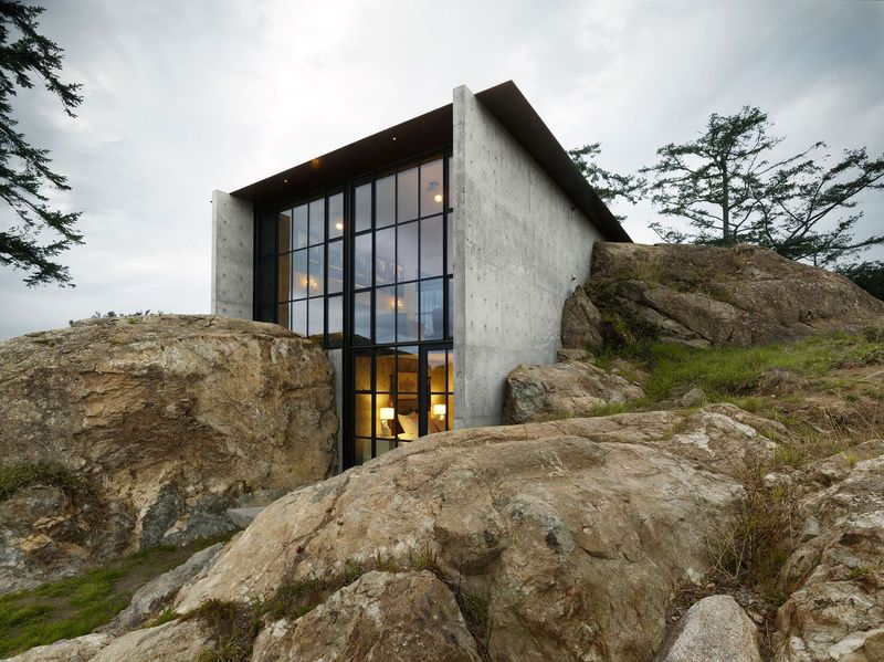 13 Incredible Homes Built Around Nature - Decor Hint Pierre House – San Juan Islands, USA
