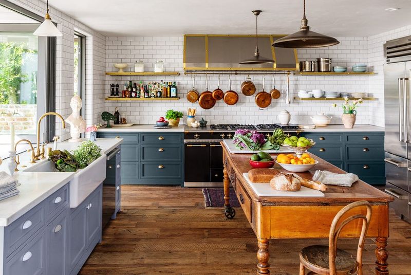 10 Details That Instantly Age North Carolina Kitchens (And 10 That Modernize) - Decor Hint Open Shelving Instead Of Upper Cabinets