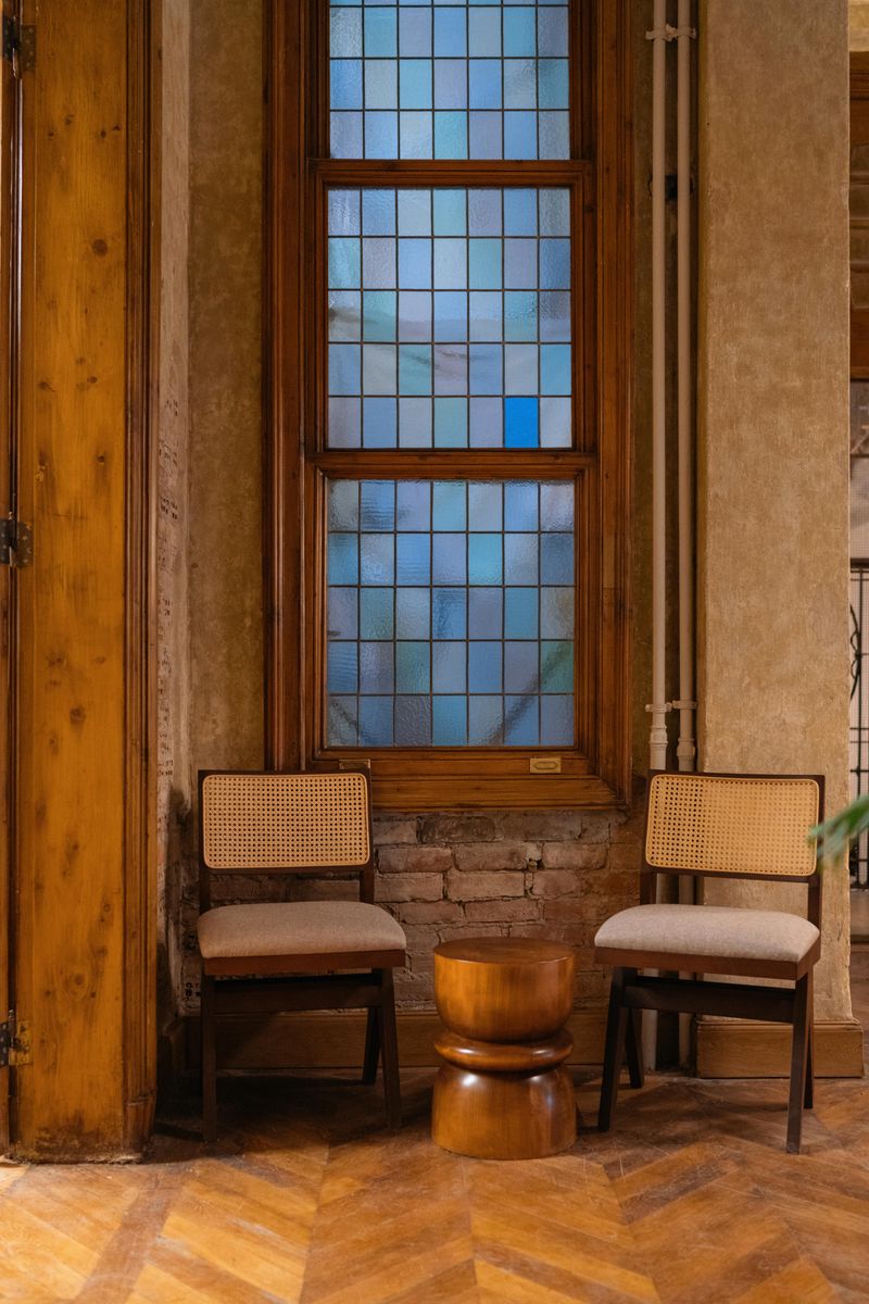 12 Things You Only See In Old Homes That Are Coming Back - Decor Hint Stained Glass Windows
