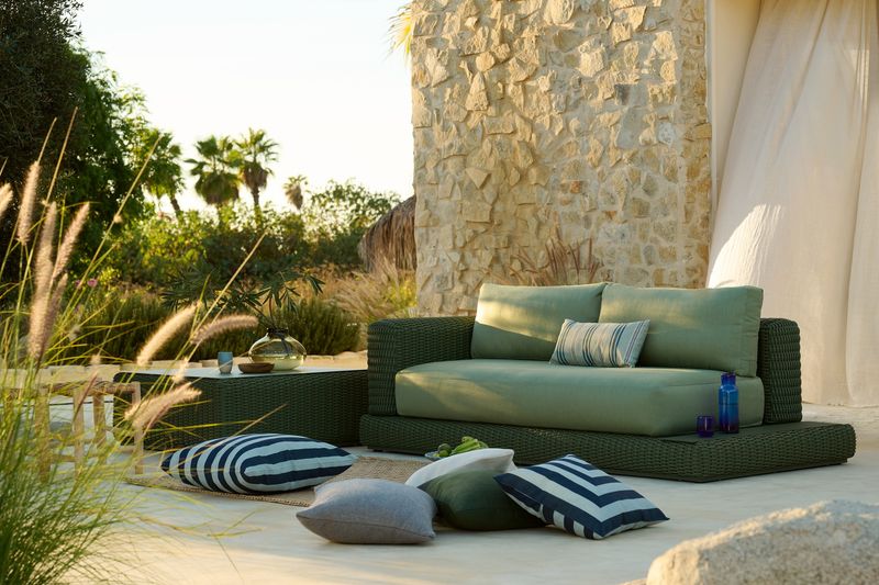 Weather-Resistant Fabrics Save Seasonal Headaches