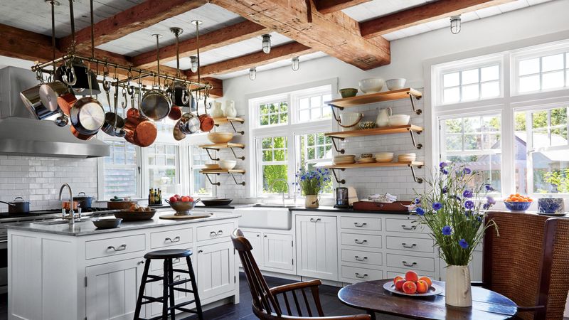 Inside The Timeless Elegance Of Connecticut Farmhouse Kitchens - Decor Hint Apron-Front (Farmhouse) Sinks