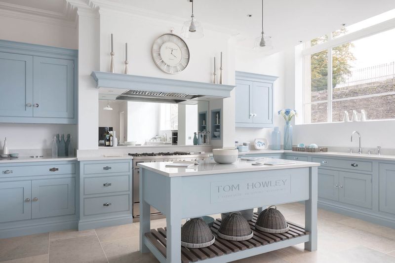 10 Gorgeous Kitchen Colors To Try And 4 Tired Shades That Need To Go - Decor Hint Sky Blue