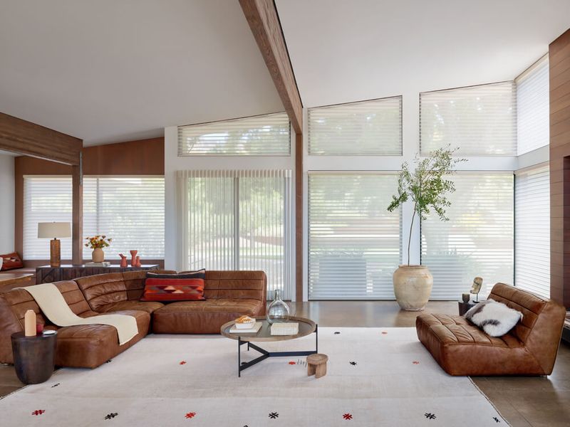 14 Features St. Louis Buyers Are Turning Their Backs On (Plus 5 They've Already Written Off) - Decor Hint Heavy Draperies