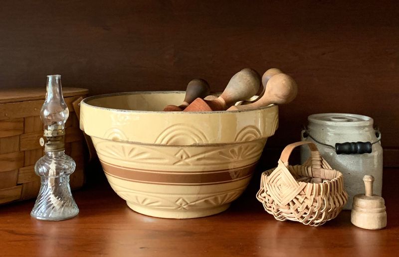 Rustic Yet Refined: 10 Pennsylvania Decorating Trends That Last - Decor Hint Practical Pottery Collections