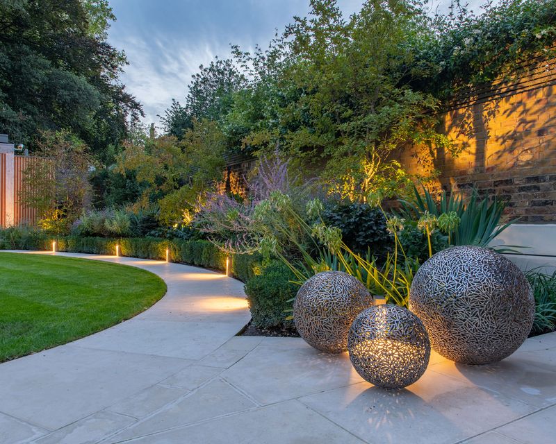 Sculptural Elements And Garden Art