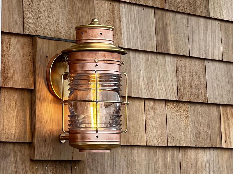 15 Rustic Outdoor Vibes Taking Over Vermont Neighborhoods - Decor Hint Copper And Tin Lantern Lighting
