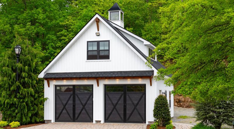 13 Southern-Ready Exterior Design Ideas Taking Over Mississippi Homes - Decor Hint Garage Doors That Don't Look Like Garage Doors