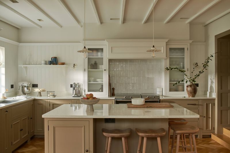 Light Mushroom Taupe