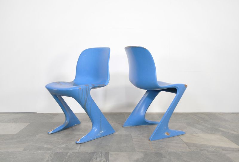 11 Antiques That Will Become Surprisingly Valuable By The End Of 2025 - Decor Hint Mid-Century Plastic Furniture