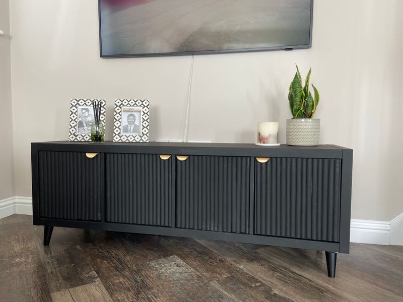 22 Clever IKEA Hacks That Don't Look Like IKEA At All - Decor Hint Upscale Console Table Using IKEA Legs And Tops