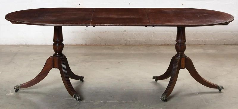 9 Antique Pieces In Los Angeles That Could Become More Sought After - Decor Hint Georgian Dining Tables