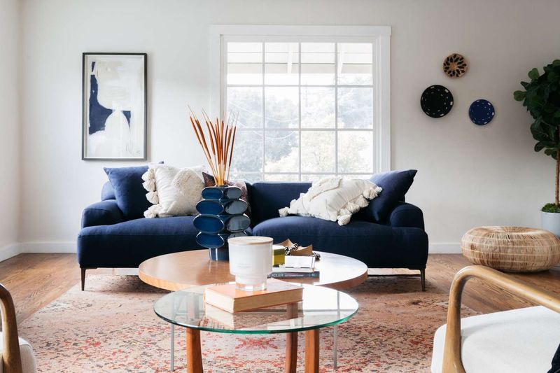 10 Sofa Shades Aging Silver Spring Homes Plus 10 Trendy Replacements - Decor Hint Navy Blue: The Overwhelming Maritime Mistake