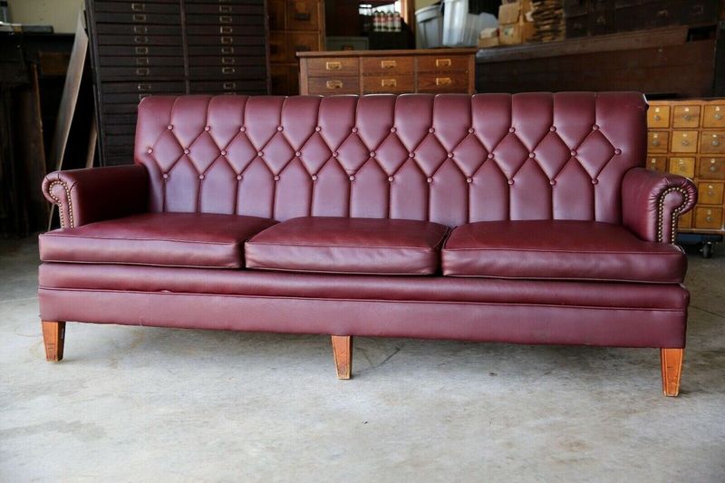 Ditch These 12 Outdated Sofa Colors In California, Choose These Timeless Ones - Decor Hint Burgundy: The Wine Country Washout