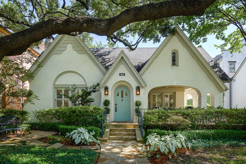 Two-Story Entryways With Oversized Arches