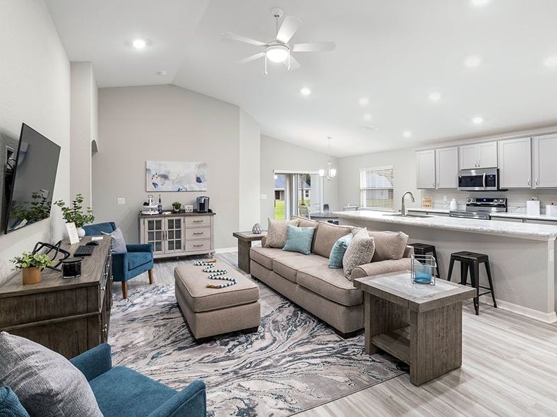 Quick Home Staging Tips That Could Improve Rooms In Florida Homes - Decor Hint Showcase Energy Efficiency