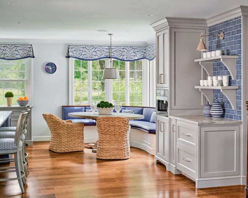 25 French Country Kitchens Designs To Inspire Your Space - Decor Hint Cozy Breakfast Nooks