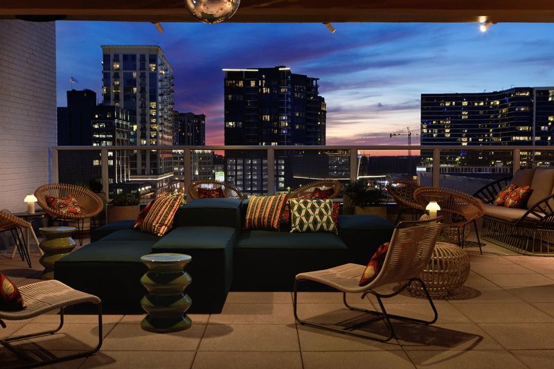 Georgia's Most Inviting Outdoor Spaces You'll Want To Copy ASAP - Decor Hint Atlanta Rooftop Retreats