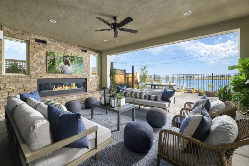 These 8 Coastal-Inspired Designs Are Changing The Look Of Utah Homes - Decor Hint Indoor-Outdoor Living Spaces