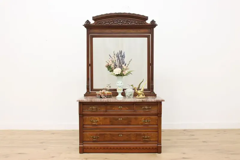 17 Priceless Pieces From The 1900s That Iowa Stylists Urge You To Search For - Decor Hint Eastlake-Style Dressers
