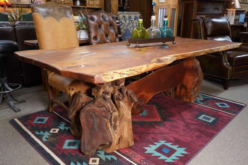 13 Nostalgic Texas Decor Trends You Rarely See Outside The South - Decor Hint Mesquite or Reclaimed Wood Furniture