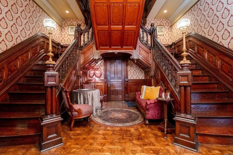 17 Must-See Photos Of An 1888 Queen Anne Home In Little Rock - Decor Hint Vintage Clawfoot Tub in Bathroom