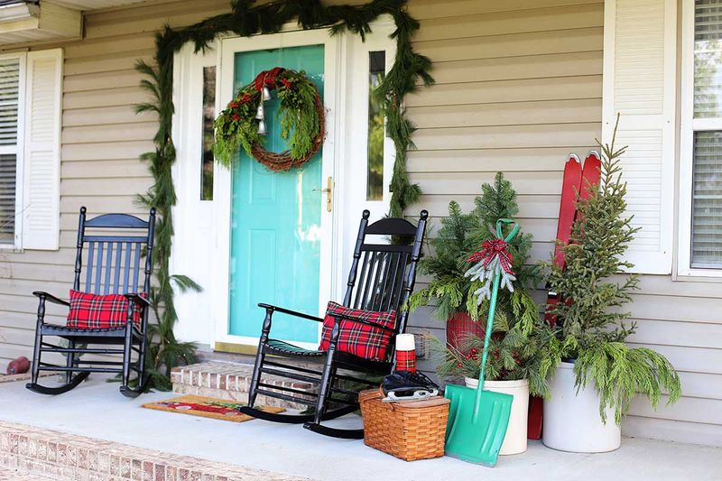 7 Porch Pieces To Toss And 5 That Designers Recommend Keeping - Decor Hint Toss: Outdated Holiday Decorations