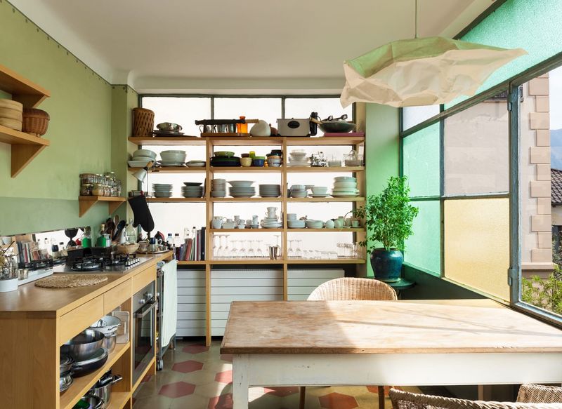 14 Kitchen Colors Going Out Of Style In Phoenix Homes (And 4 That Left Long Ago) - Decor Hint Mint Green