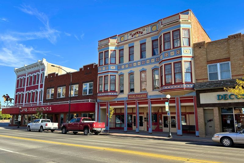 23 Legendary Cowboy Hideouts With Stories To Tell - Decor Hint Cheyenne, Wyoming