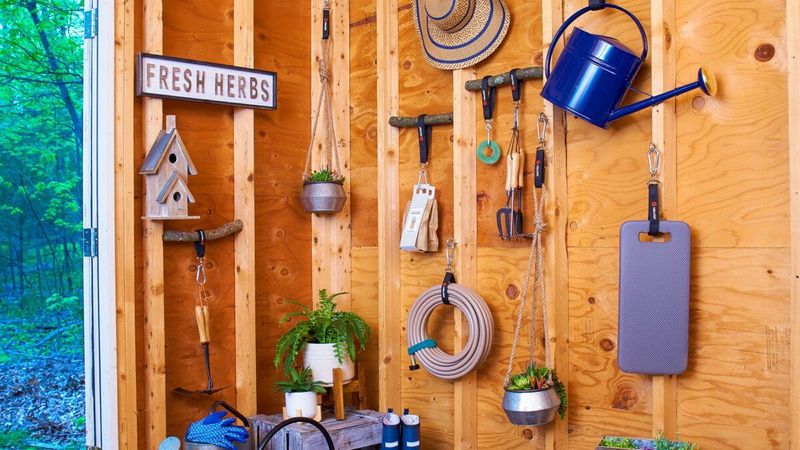 14 Clever Storage Tricks For Cleaning Up Your Backyard - Decor Hint Vertical Storage Solutions