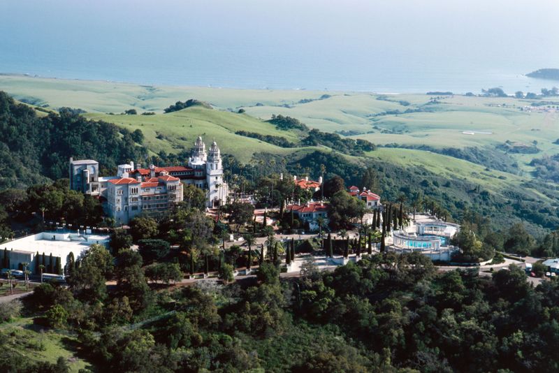 These 15 Photos Capture America’s Wealth At Its Most Extravagant - Decor Hint Aerial View of Hearst Castle – San Simeon, California