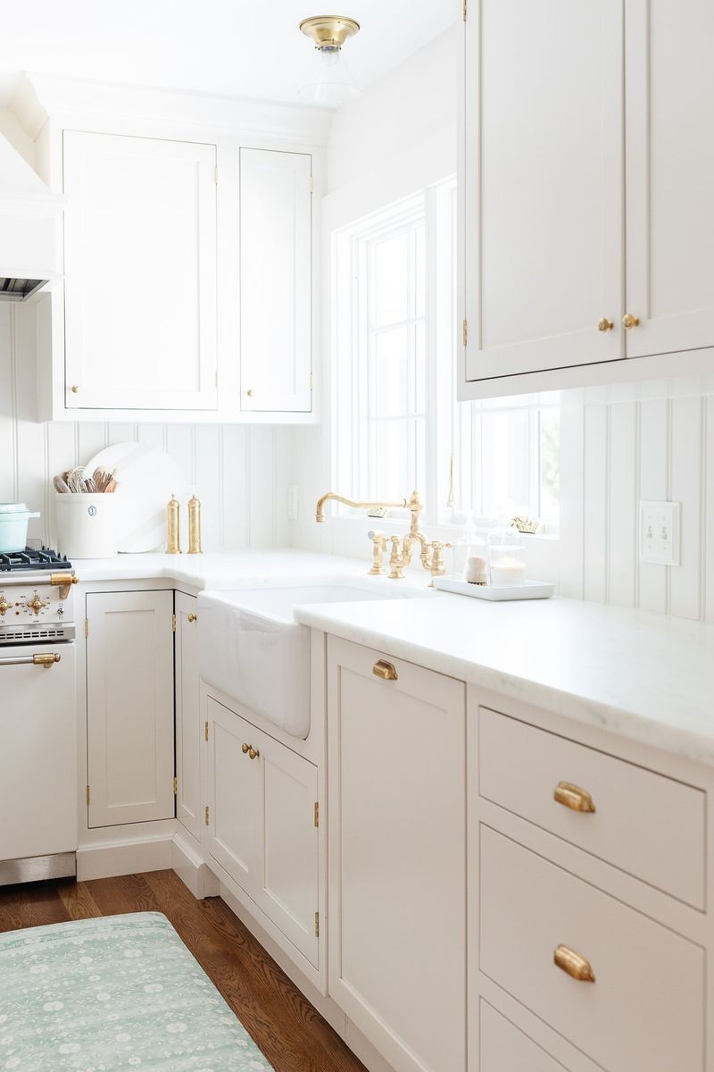 7 Fading Kitchen Fads In Boise And 6 Classic Designs That Still Shine - Decor Hint Shaker-Style Cabinets In Soft White