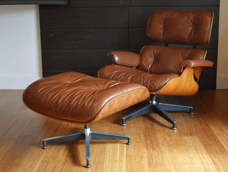 Grandma's Treasures That Are Worth A Fortune In 2025 - Decor Hint Mid-Century Modern Furniture