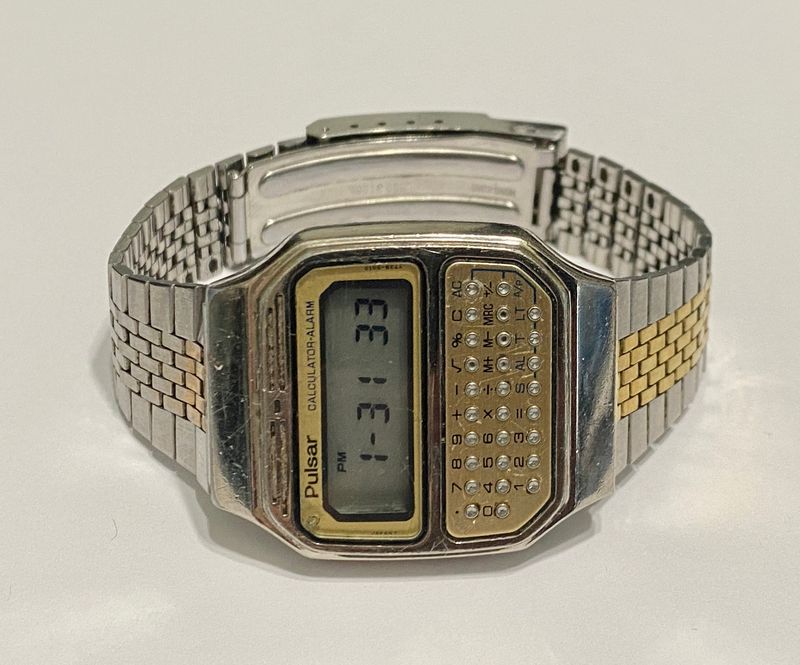 11 Antiques That Will Become Surprisingly Valuable By The End Of 2025 - Decor Hint Early Digital Watches