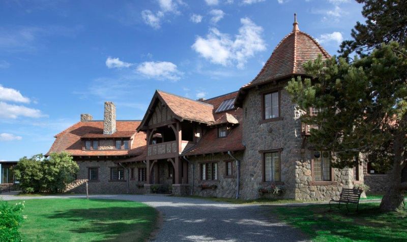 Enchanting Gardens and Grounds