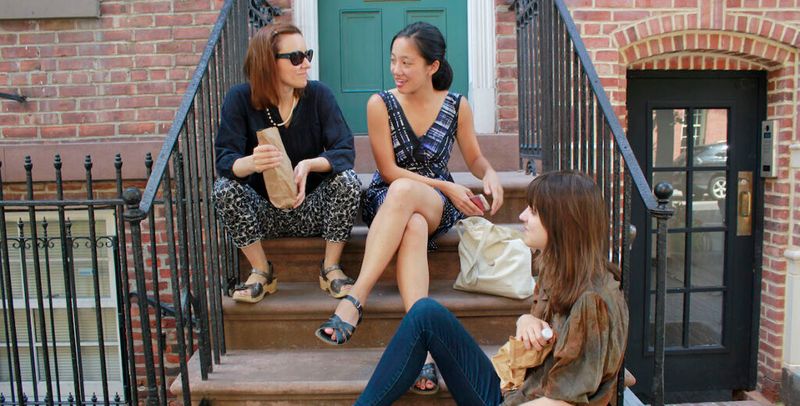 Explore 9 Charming Outdoor Areas Common In Philadelphia Neighborhoods - Decor Hint Rowhouse Front Stoops