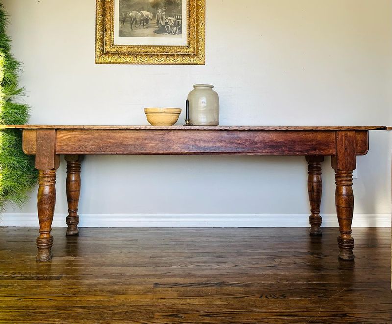 5 Antique Styles That Instantly Boost A Room's Character - Decor Hint Rustic Farmhouse Heritage