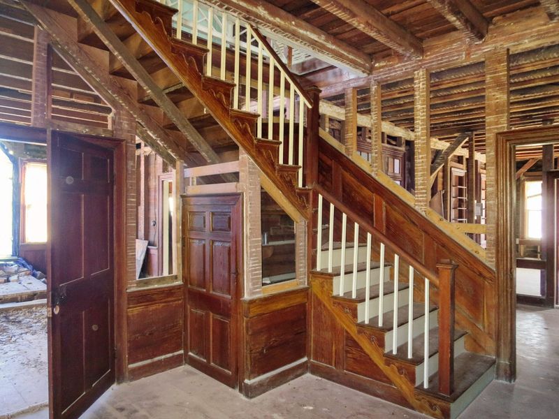 AVOID: Unrenovated Homes With Obsolete Features